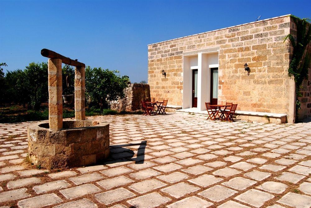 Bio-Agriturismo Masseria La Palombara Salve Buitenkant foto